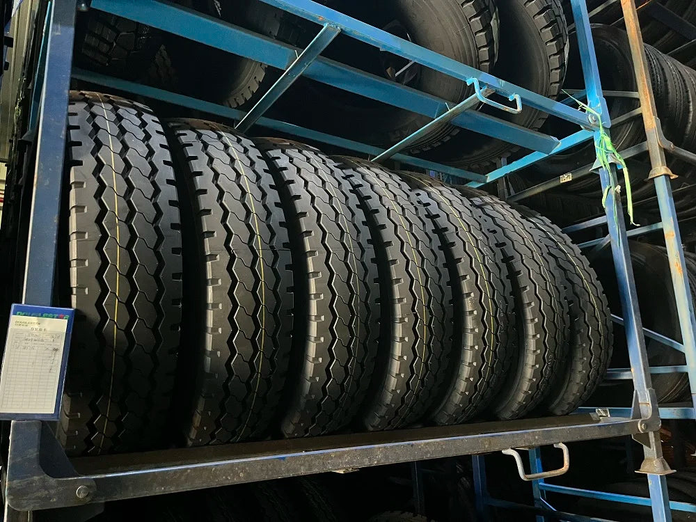 Apollo Samson Sailun West Lake Quality Semi Dump Truck Tire 24.5 11r22.5 825 315/80r22.5 385/65r22.5
